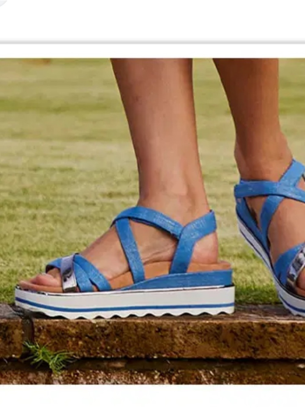 Vionic Kellyn Blue Leather Platform Crisscross Sandals Women’s Size 9